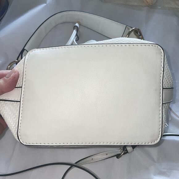 Aldo White W/Gold Woven Drawstring Bucket Bag Cross Body Convertible Top Handle - Picture 14 of 16